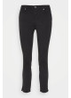 Pantalón Armani Exchange negro J22 con aberturas laterales