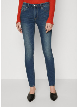 Vaquero Armani Exchange...