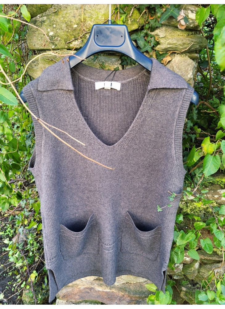 Chaleco gris de punto de mujer