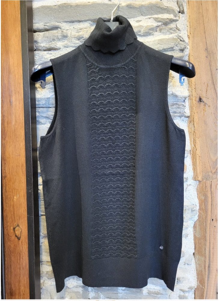 Chaleco negro de cuello cisne de mujer