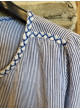Camisa de rayas azules de mujer