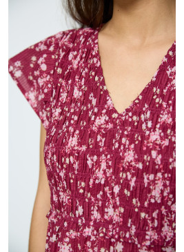 Vestido nido de abeja y flores