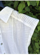 Camisa blanca de manga corta de mujer