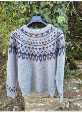 Jersey gris con cenefa...