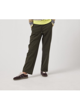 Pantalón verde con cordón