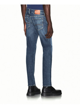Pantalón Armani Exchange...